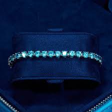 🌸 Elegant Blue Zircon Bracelet With Box + Free Home Delivery 💝