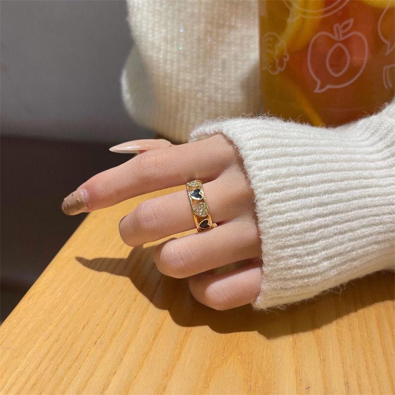 🌸 Elegant Flower Ring 💍