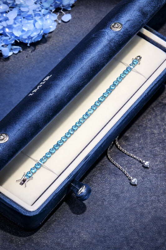 🌸 Elegant Blue Zircon Bracelet With Box + Free Home Delivery  💝