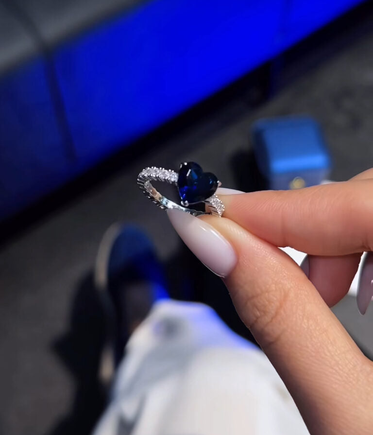 💙 Magical Heart Ring – Royal Blue + Free Home Delivery