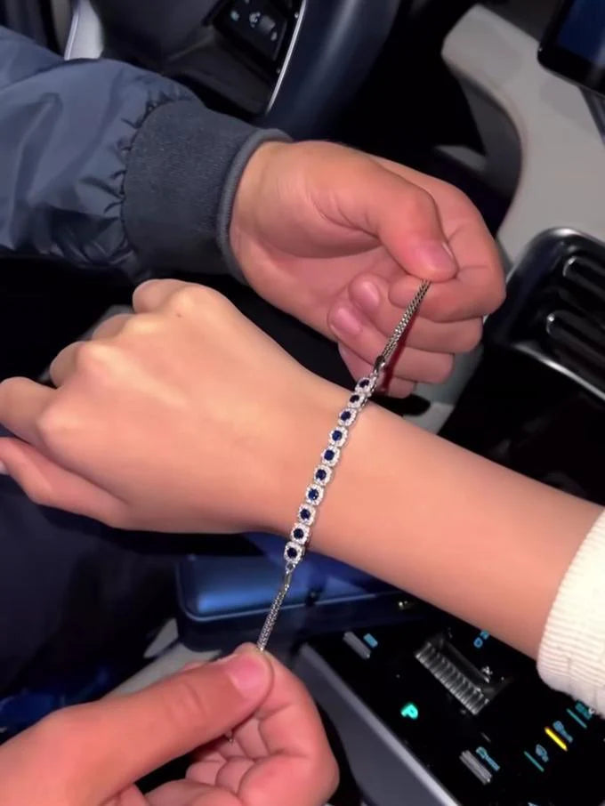 Silver Navy Blue Daisy Bracelet + Free Home Delivery