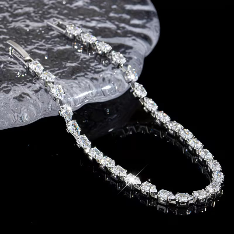 Elegant Water Drop Zircon Bracelet for Women